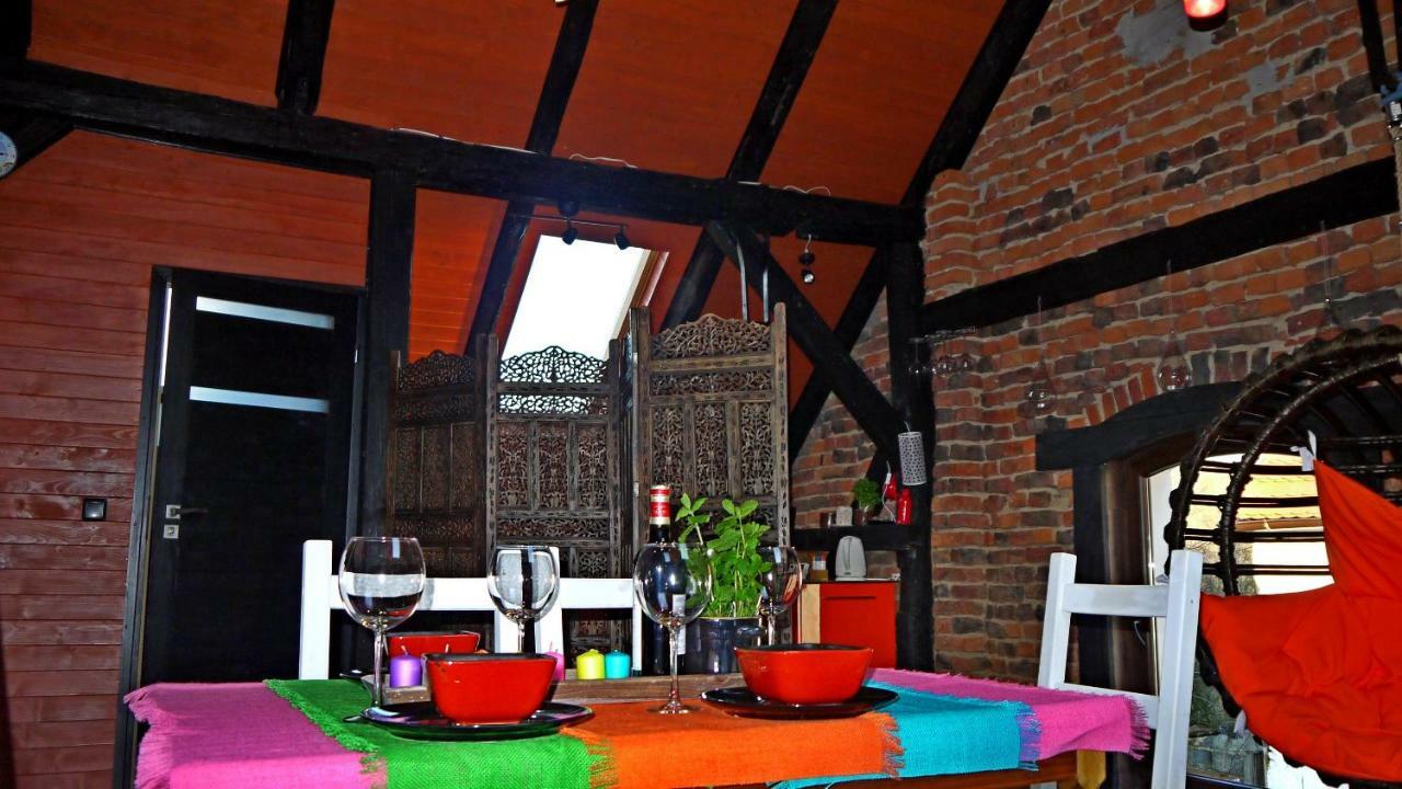 Old Attic House Apartamento Polakowice Exterior foto