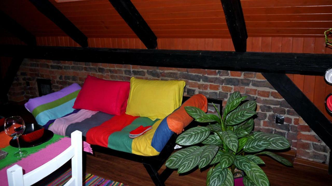 Old Attic House Apartamento Polakowice Exterior foto